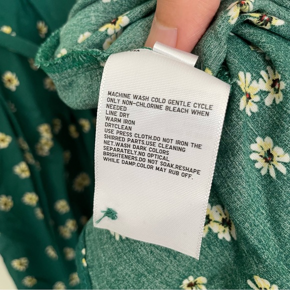 Uniqlo Printed Floral V Neck Long Sleeve Midi Dress - Picture 8 of 8